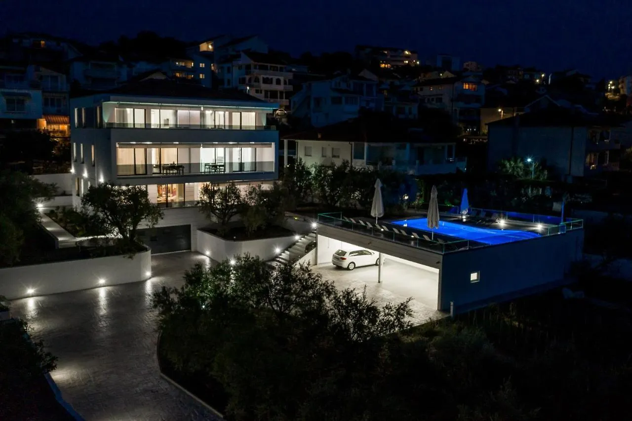 Villa Dora Okrug Gornji 0*,  Kroatien