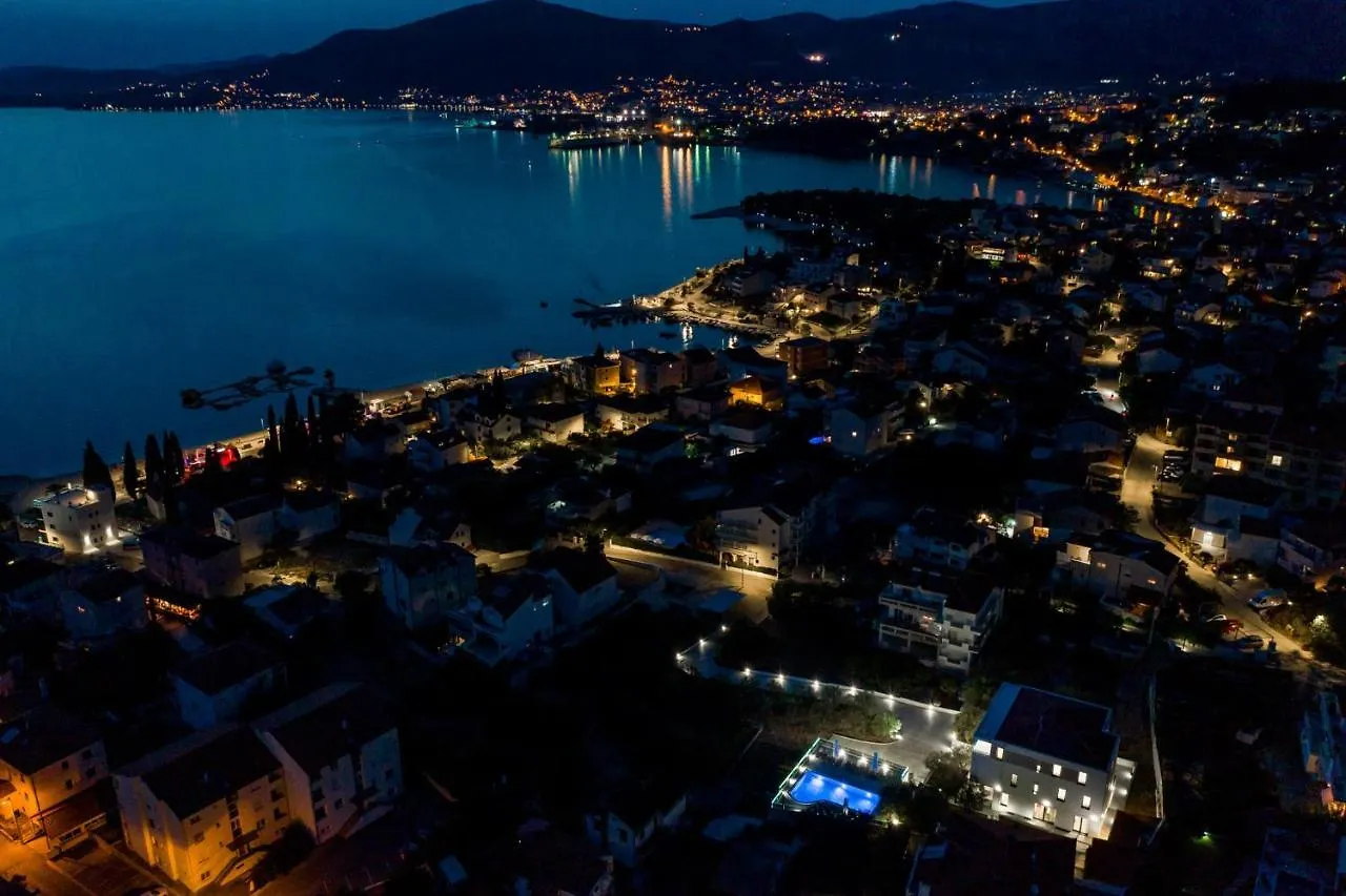 Villa Dora Okrug Gornji Apartment